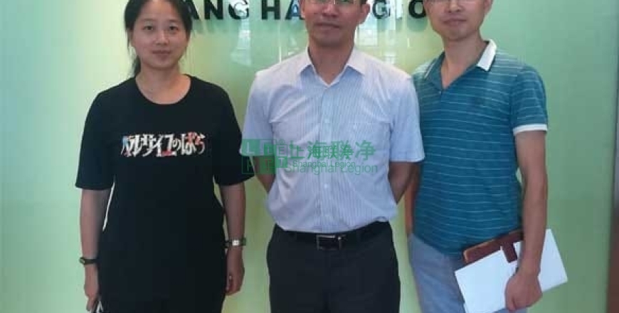 上海聯(lián)凈復(fù)合材料-閔行區(qū)科協(xié)副主席雷志術(shù)一行調(diào)研聯(lián)凈電磁加熱輥科技創(chuàng)新工作